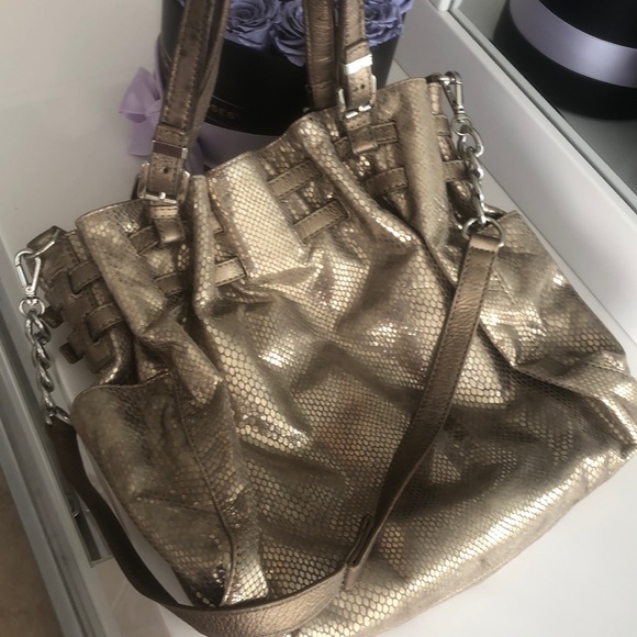 Michael Kors Hobo Crossbody Bag Metallic Pewter - Picture 2 of 5